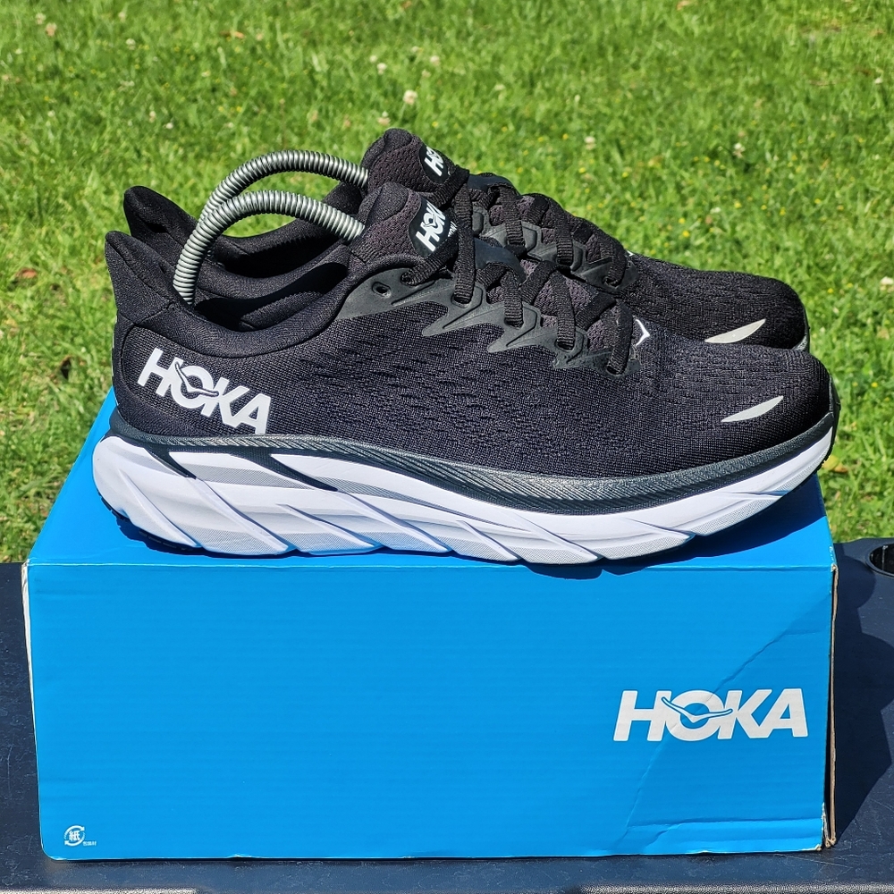 Hoka One One Mens Clifton 8 Black Running Shoes Size 8.5